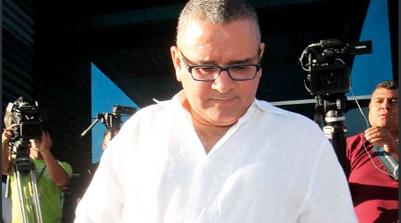 Mauricio Funes repite discurso de persecución en su contra usado en diciembre 2019 mauricio-funes-repite-discurso-de-persecucion-en-su-contra-usado-en-diciembre-2019
